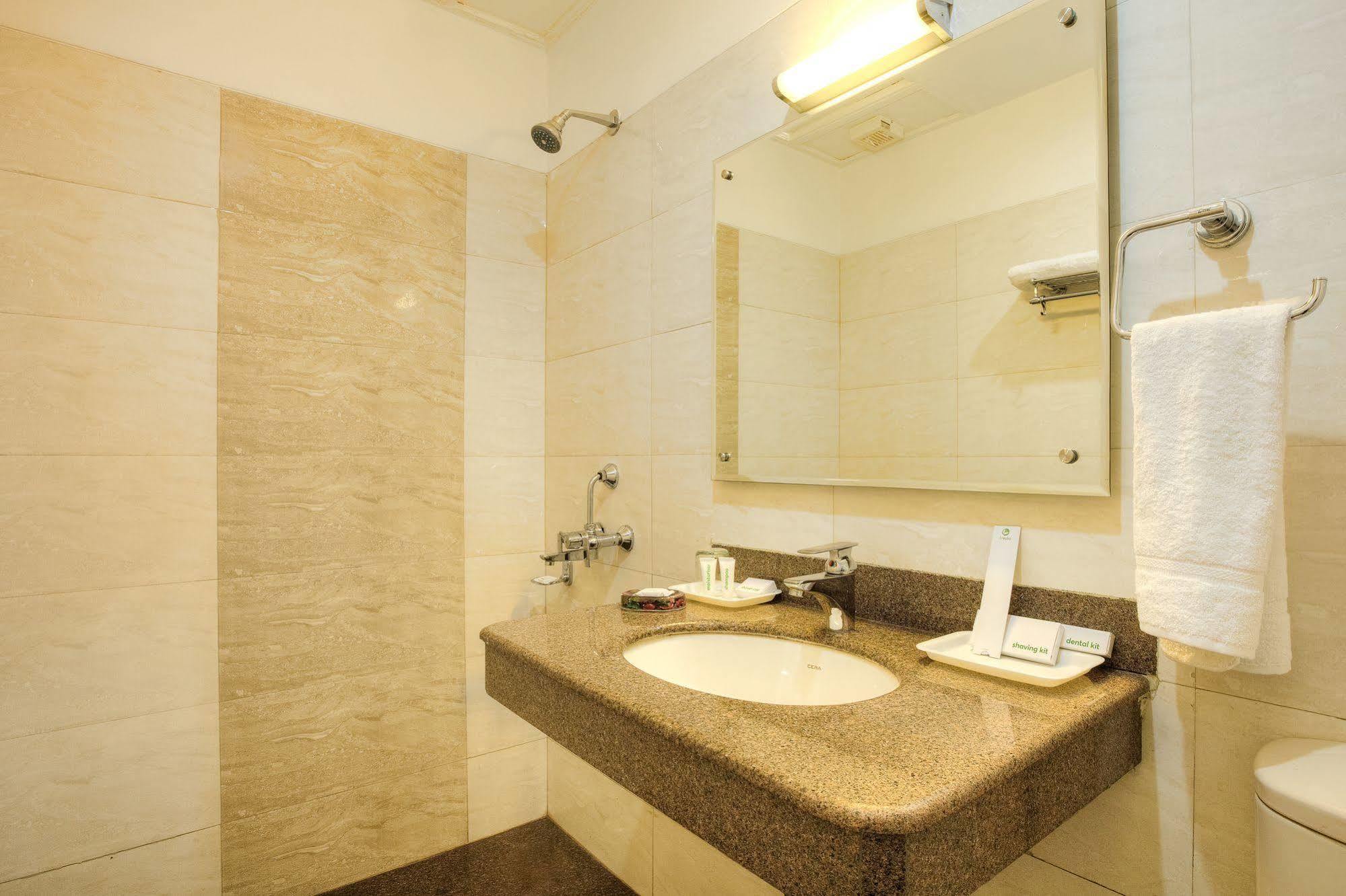 Mint Hotel Chandīgarh Exterior foto
