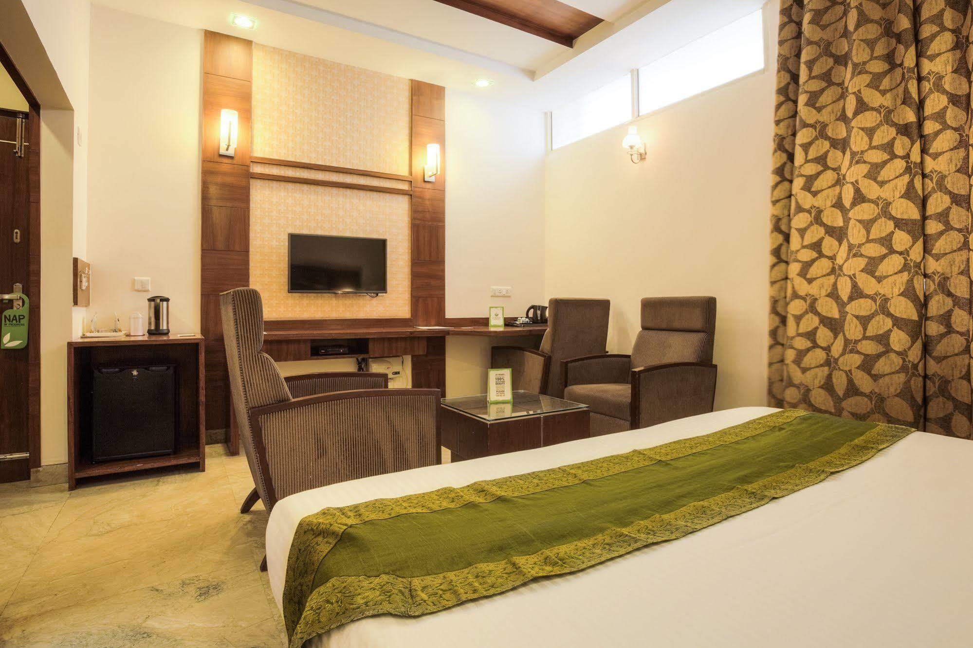 Mint Hotel Chandīgarh Exterior foto